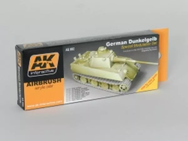 Vallejo 100 450 German Dunkelgelb set 8x17 ml